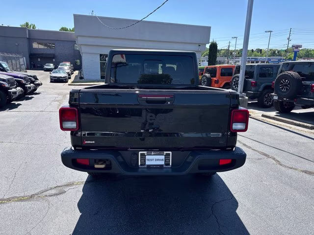 2026 Black Clearcoat Jeep Gladiator 85th Anniversary Edition 4X4 Truck