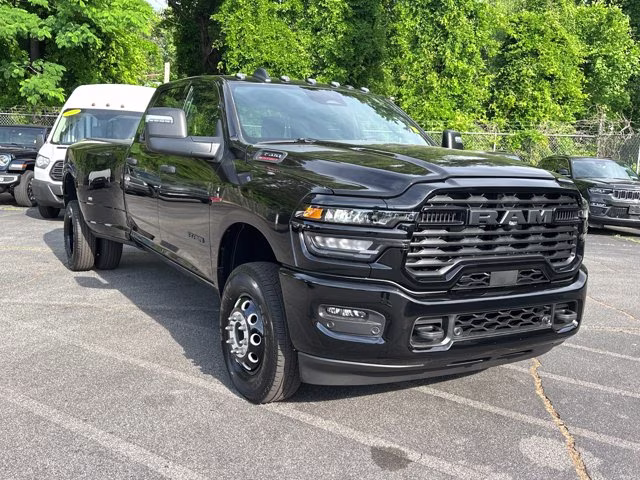 2026 Diamond Black Crystal Pearlcoat Ram 3500 Big Horn 4X4 Truck