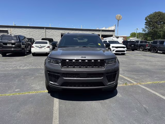 2026 Baltic Gray Metallic Clearcoat Jeep Grand Cherokee L Laredo Altitude RWD SUV