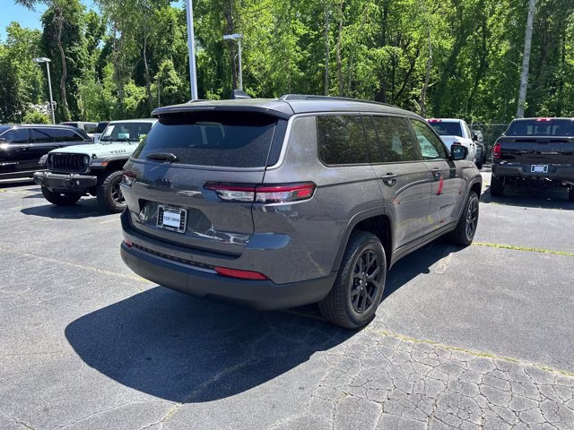 2026 Baltic Gray Metallic Clearcoat Jeep Grand Cherokee L Laredo Altitude RWD SUV