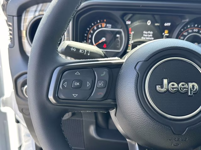 2026 Bright White Clearcoat Jeep Gladiator 85th Anniversary Edition 4X4 Truck