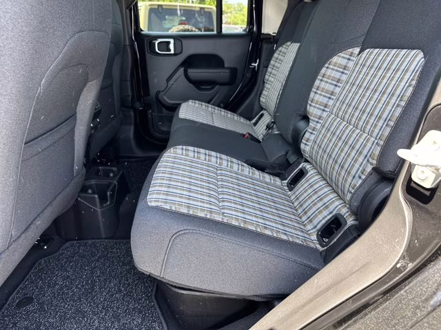 2026 Black Clearcoat Jeep Gladiator 85th Anniversary Edition 4X4 Truck