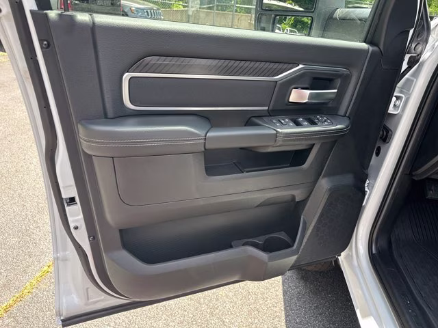 2026 Bright White Clearcoat Ram 3500 Big Horn 4X4 Truck