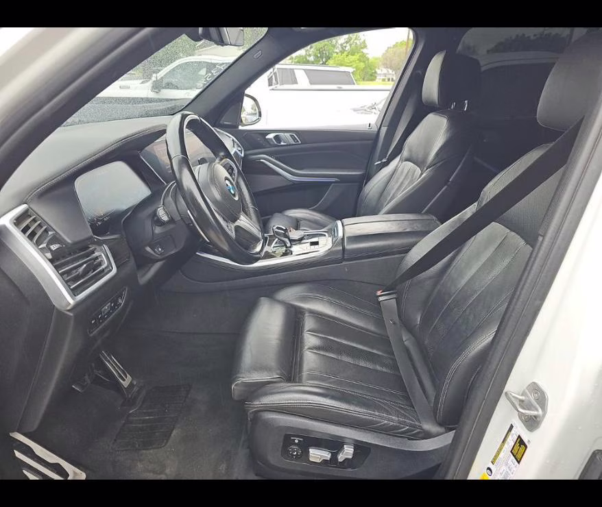 2020 Mineral White Metallic BMW X5 M50i AWD Sports Activity Vehicle