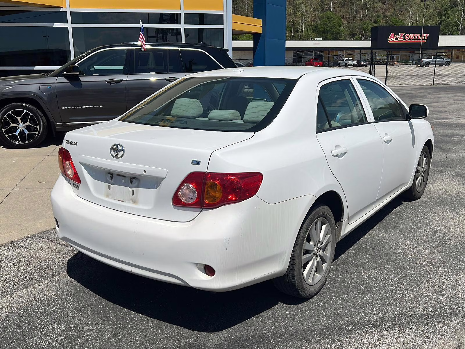 2010 Super White Toyota Corolla SEDAN FWD Sedan