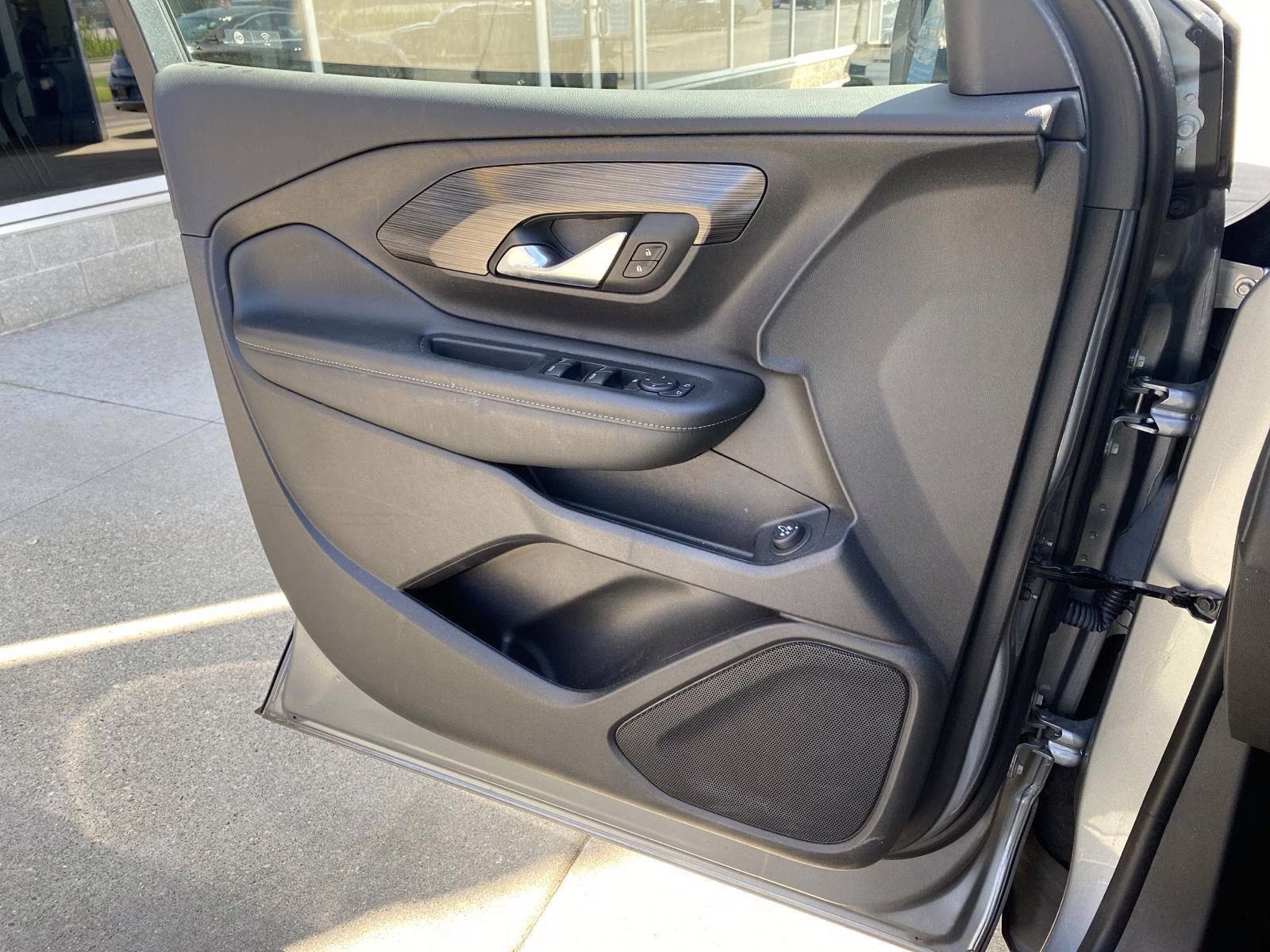 2024 Sterling Metallic GMC Terrain SLE FWD SUV