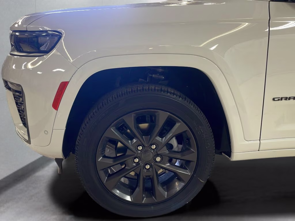 2026 Bright White Clearcoat Jeep Grand Cherokee Limited Reserve 4X4 SUV