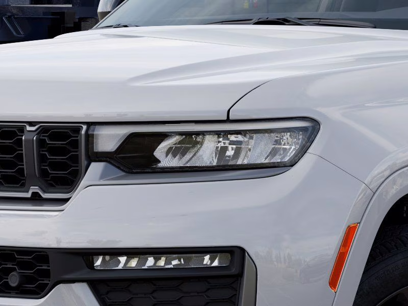2026 Bright White Clearcoat Jeep Grand Cherokee Limited Reserve 4X4 SUV