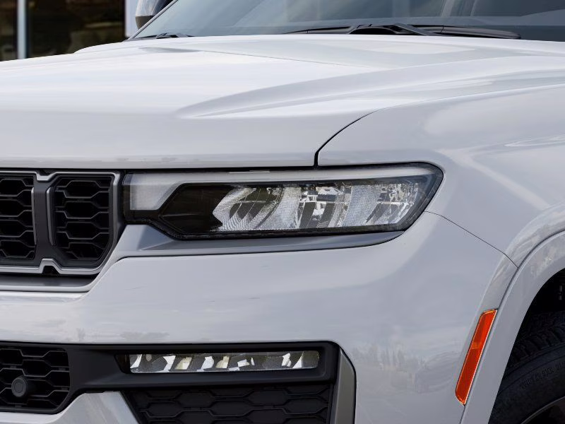 2026 Bright White Clearcoat Jeep Grand Cherokee Limited Reserve 4X4 SUV