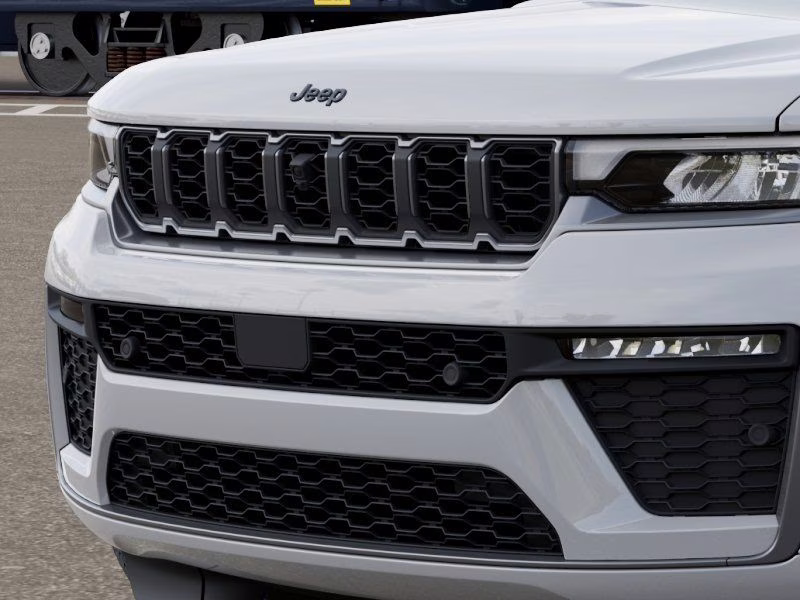 2026 Bright White Clearcoat Jeep Grand Cherokee Limited Reserve 4X4 SUV
