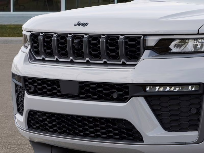 2026 Bright White Clearcoat Jeep Grand Cherokee Limited Reserve 4X4 SUV