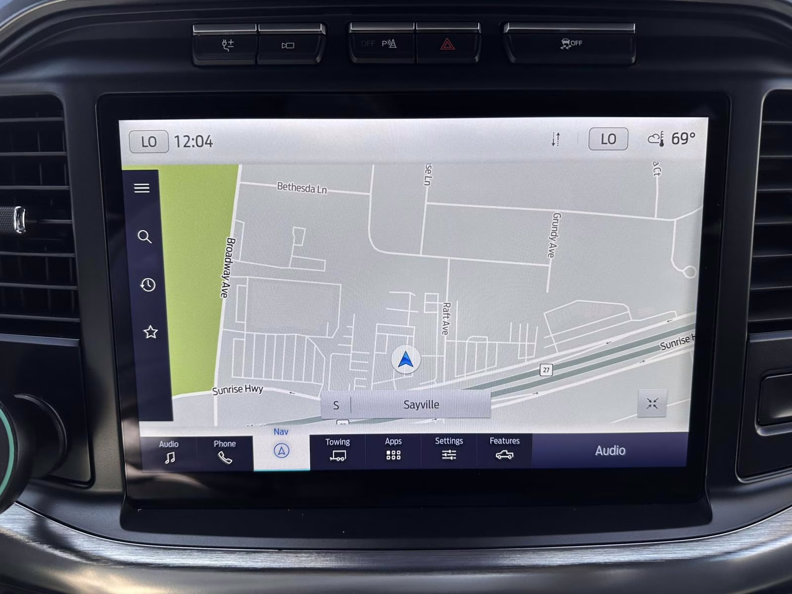 2023 Star White Metallic Tri-Coat Ford F-150 LARIAT 4WD SuperCrew 5.5' Box 4X4 Truck