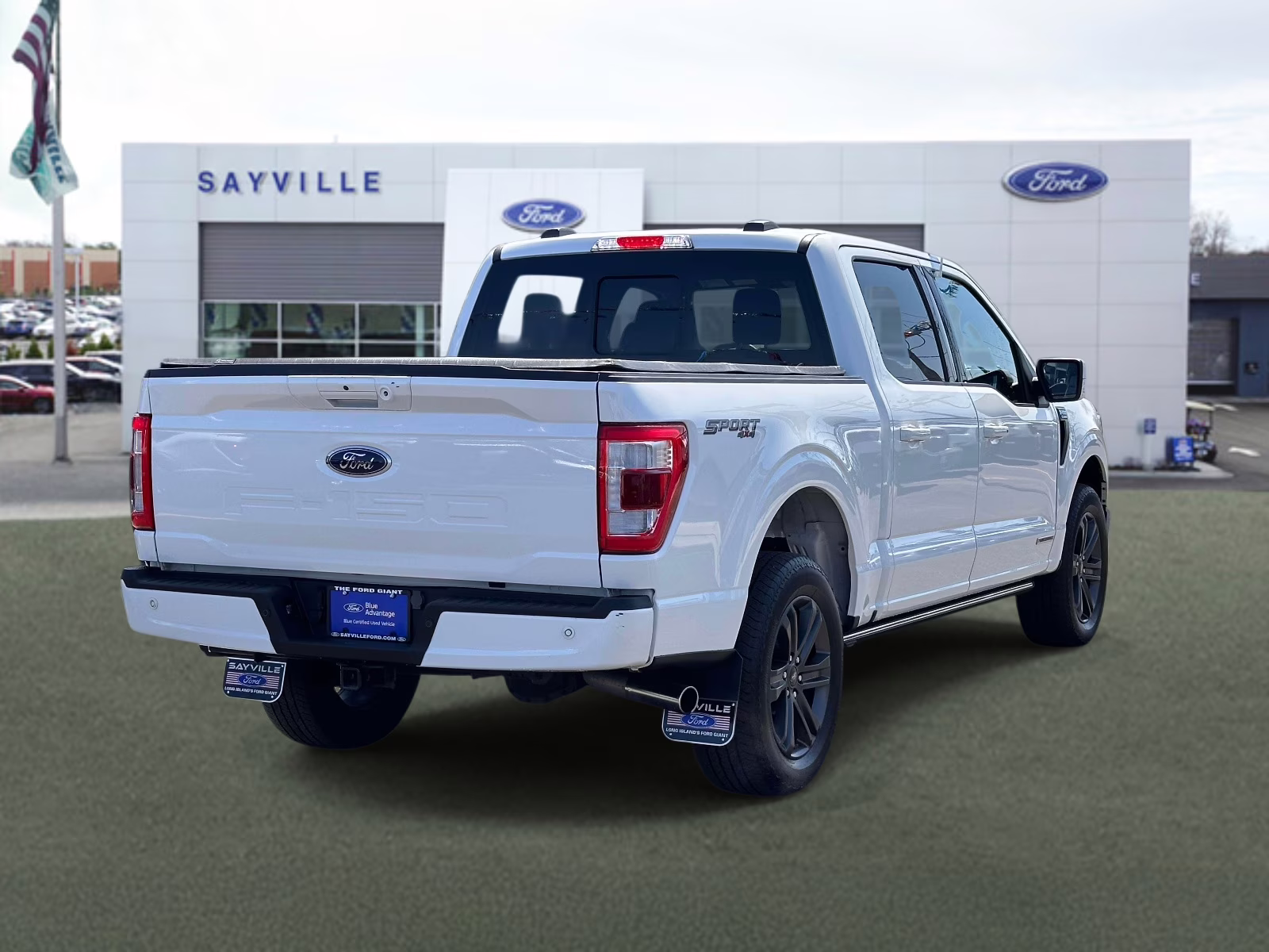 2023 Star White Metallic Tri-Coat Ford F-150 LARIAT 4WD SuperCrew 5.5' Box 4X4 Truck