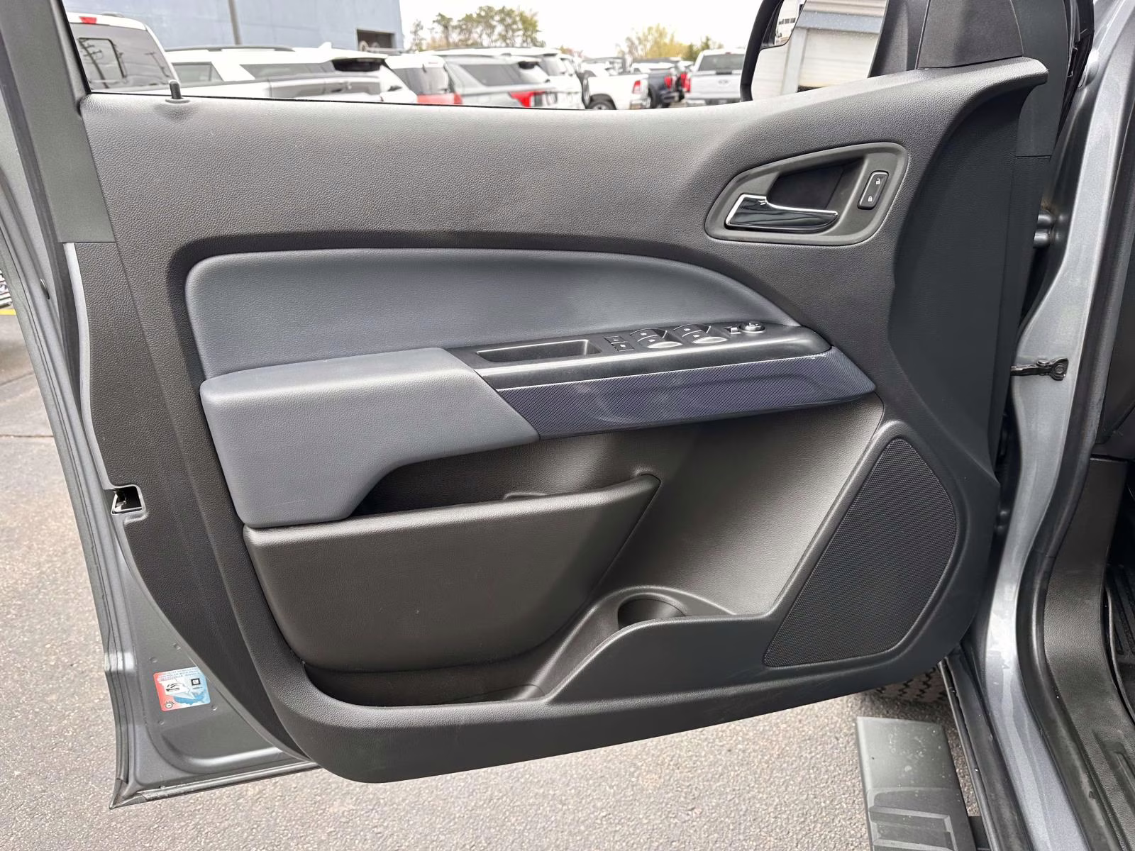 2022 Satin Steel Metallic Chevrolet Colorado 4WD Crew Cab 128 Z71 4X4 Truck
