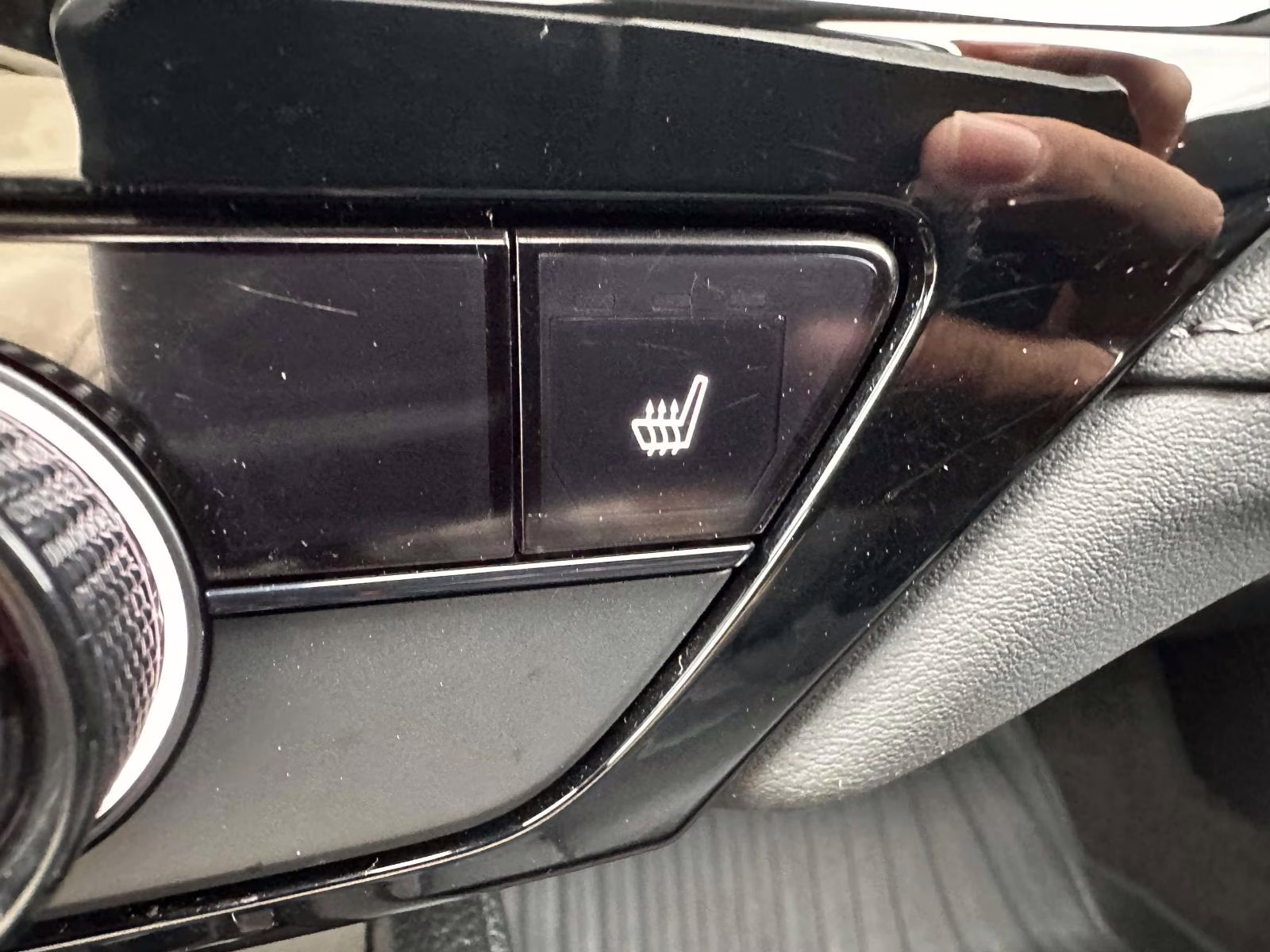 2023 Platinum White Pearl Honda Accord Hybrid Sport-L Sedan FWD Sedan