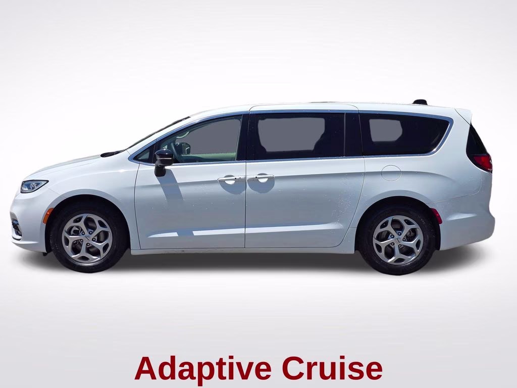 2024 Bright White Clearcoat Chrysler Pacifica Limited FWD Van