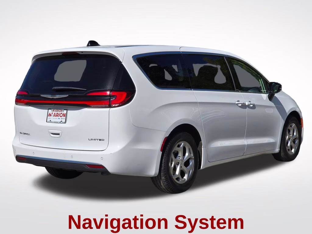 2024 Bright White Clearcoat Chrysler Pacifica Limited FWD Van