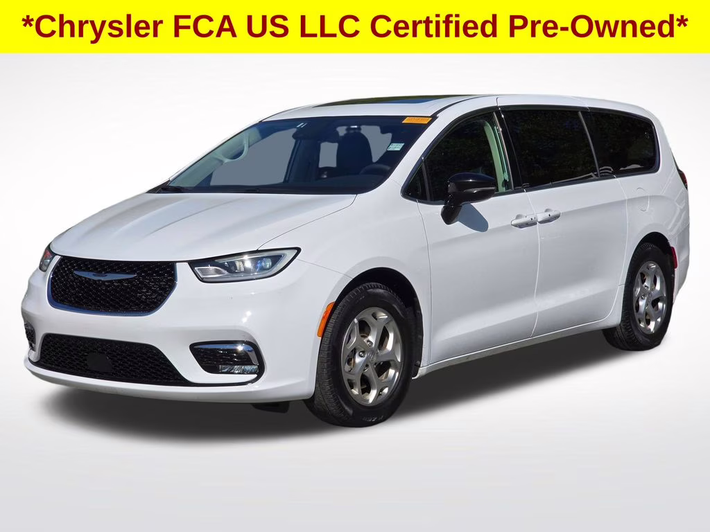 2024 Bright White Clearcoat Chrysler Pacifica Limited FWD Van