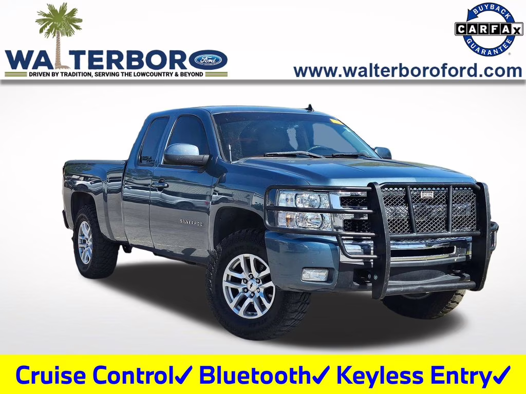 2011 Blue Granite Metallic Chevrolet Silverado 1500 LT RWD Truck