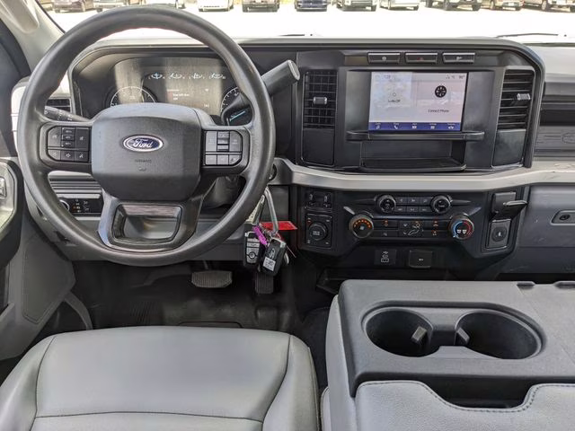 2023 Oxford White Ford Super Duty F-250 SRW XL 4X4 Truck