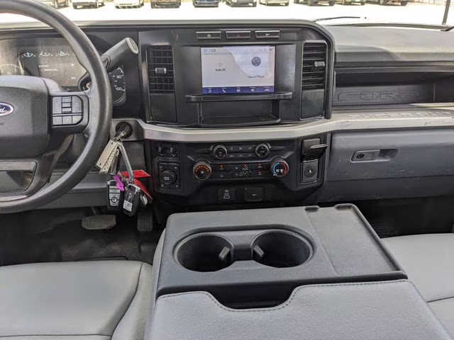 2023 Oxford White Ford Super Duty F-250 SRW XL 4X4 Truck