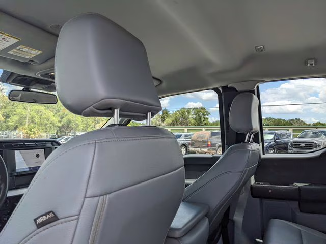 2023 Oxford White Ford Super Duty F-250 SRW XL 4X4 Truck
