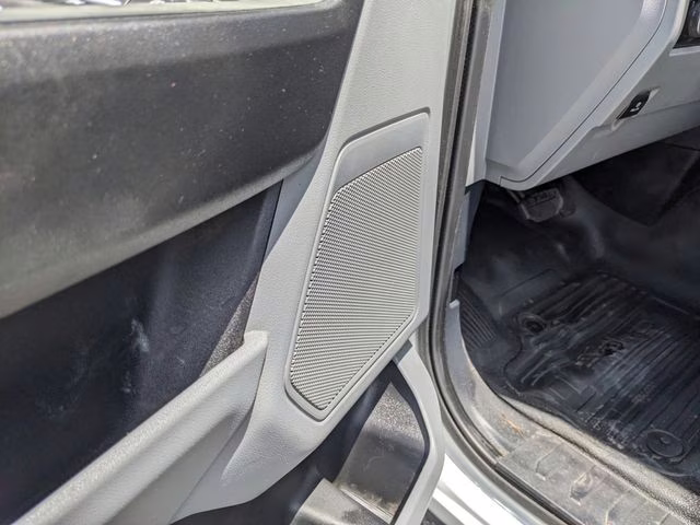 2023 Oxford White Ford Super Duty F-250 SRW XL 4X4 Truck