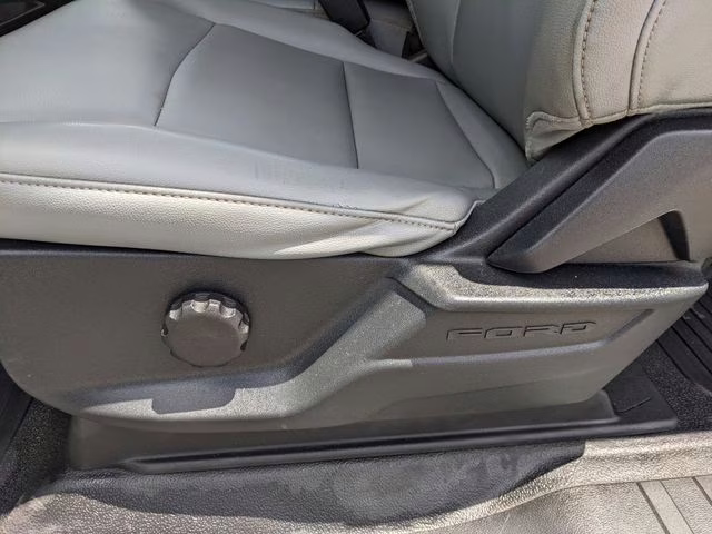 2023 Oxford White Ford Super Duty F-250 SRW XL 4X4 Truck