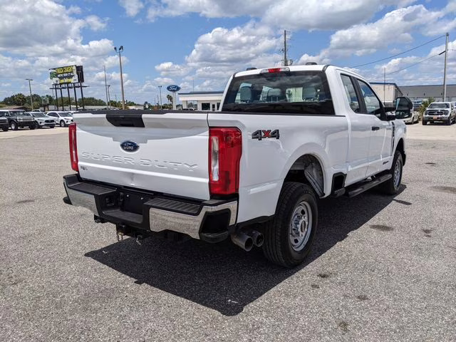 2023 Oxford White Ford Super Duty F-250 SRW XL 4X4 Truck