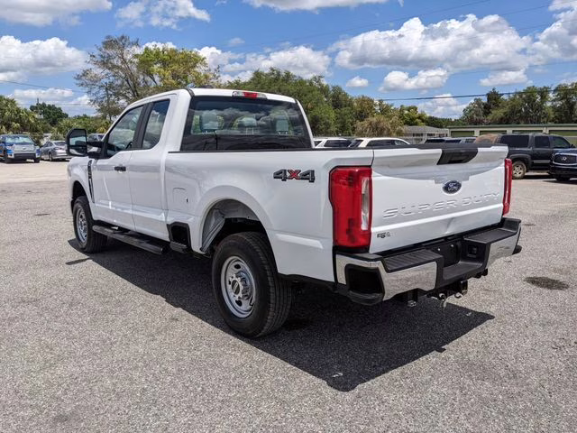 2023 Oxford White Ford Super Duty F-250 SRW XL 4X4 Truck
