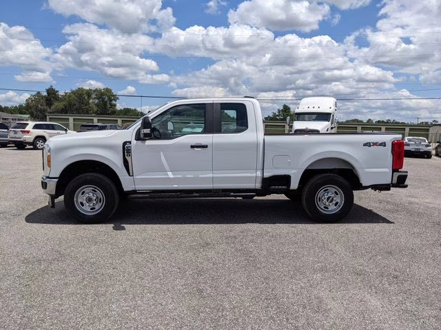 2023 Oxford White Ford Super Duty F-250 SRW XL 4X4 Truck