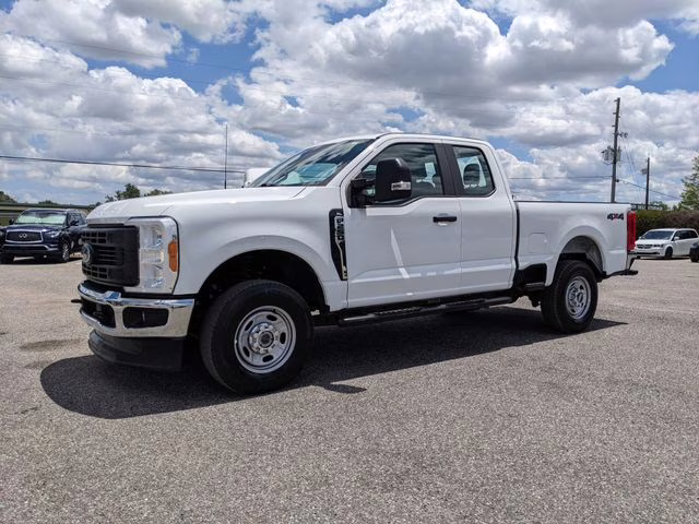 2023 Oxford White Ford Super Duty F-250 SRW XL 4X4 Truck