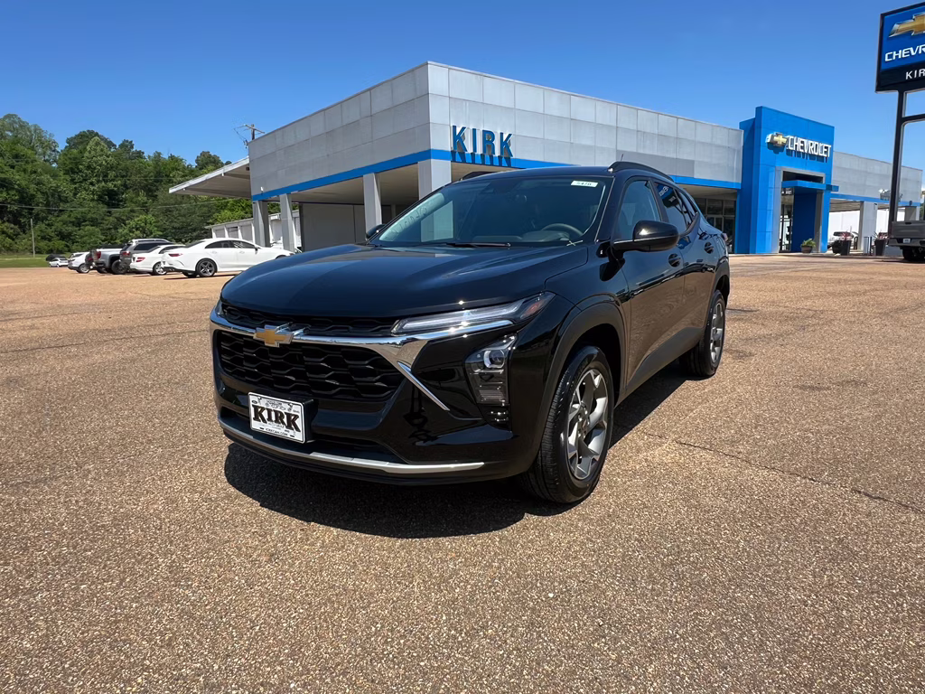 2026 Mosaic Black Metallic Chevrolet Trax LT FWD SUV