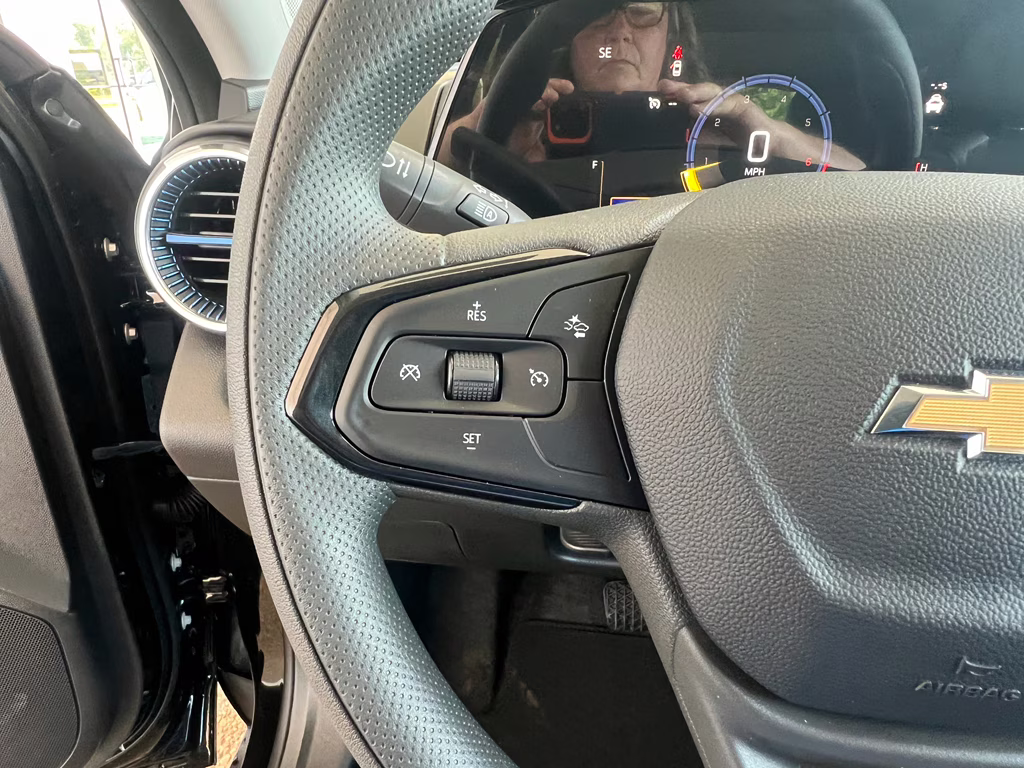 2026 Mosaic Black Metallic Chevrolet Trax LT FWD SUV