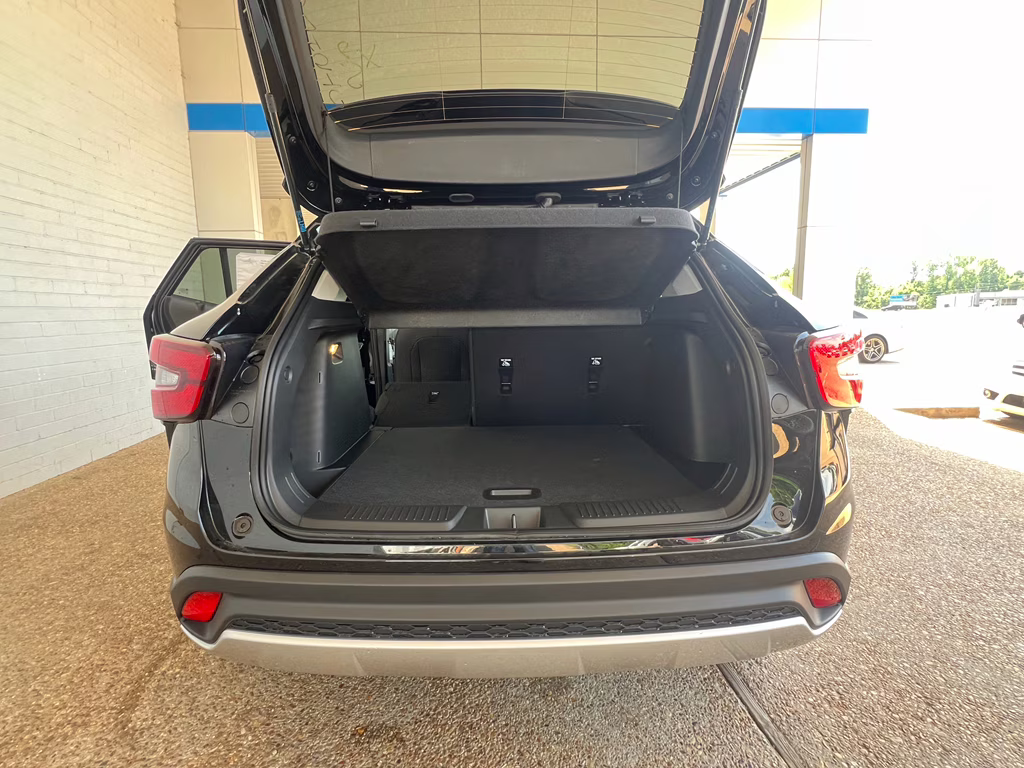 2026 Mosaic Black Metallic Chevrolet Trax LT FWD SUV