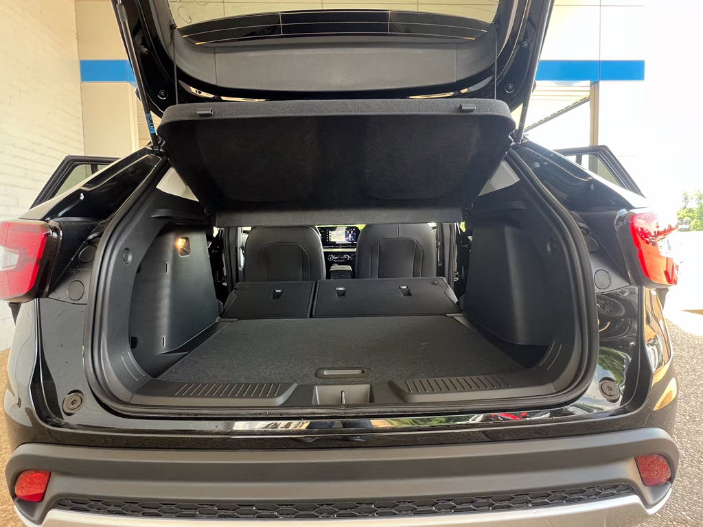 2026 Mosaic Black Metallic Chevrolet Trax LT FWD SUV