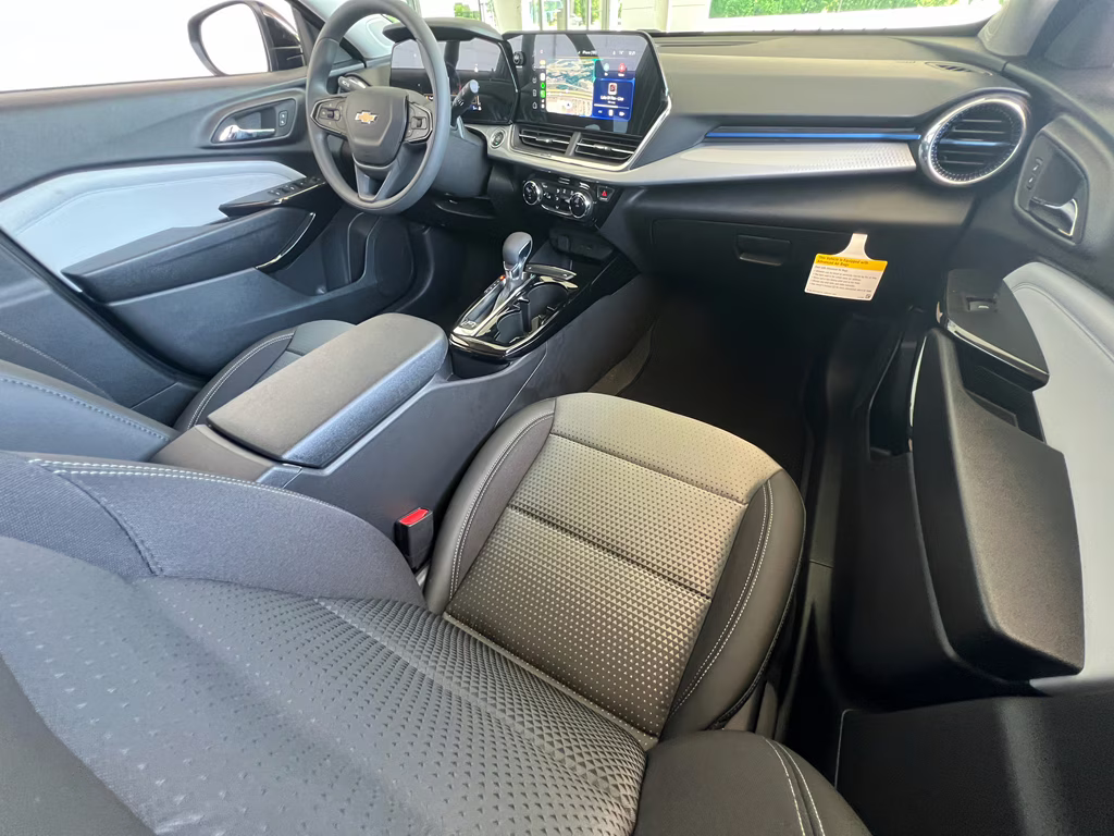 2026 Mosaic Black Metallic Chevrolet Trax LT FWD SUV