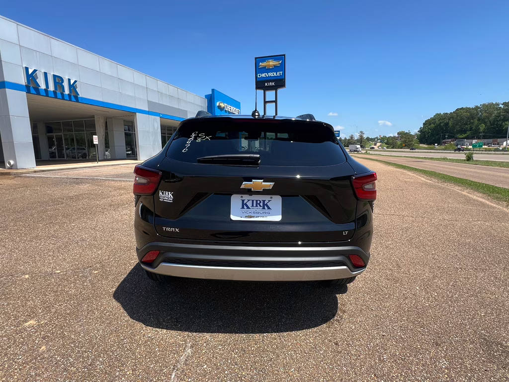 2026 Mosaic Black Metallic Chevrolet Trax LT FWD SUV