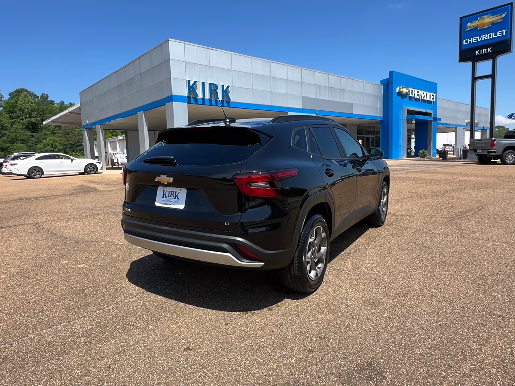 2026 Mosaic Black Metallic Chevrolet Trax LT FWD SUV