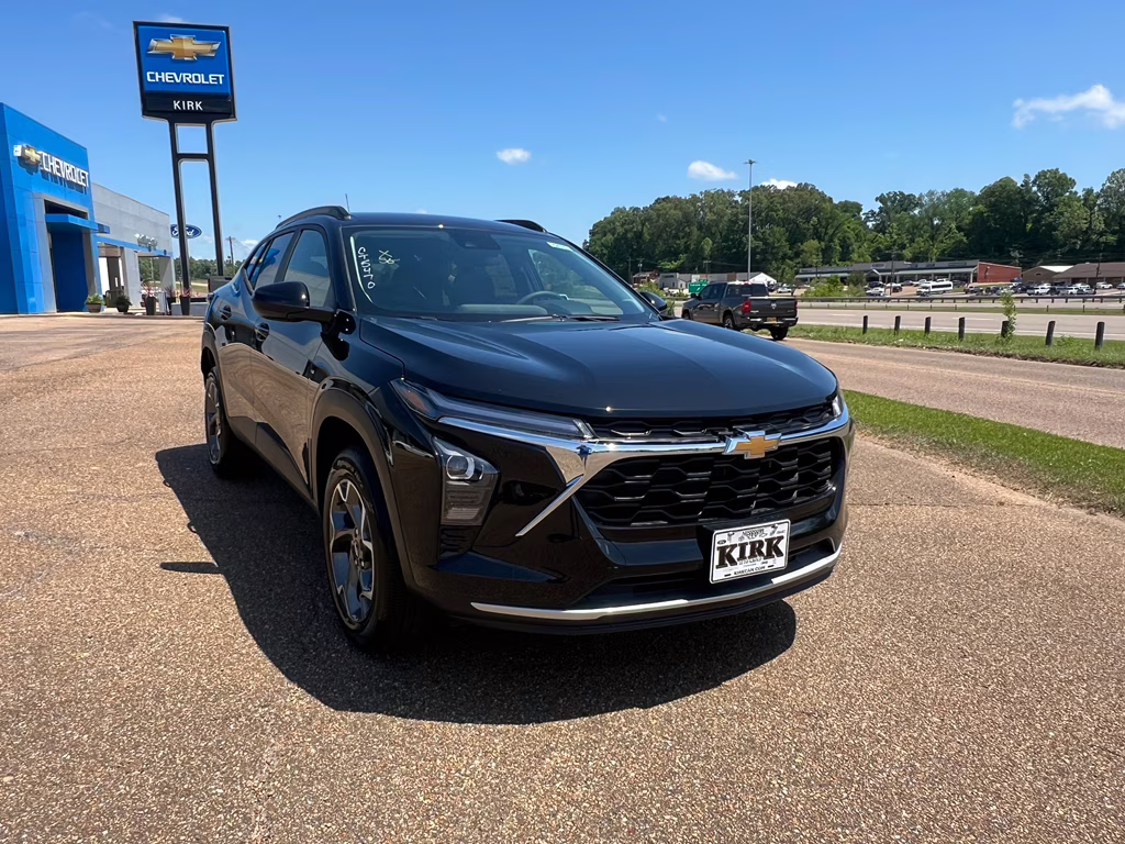 2026 Mosaic Black Metallic Chevrolet Trax LT FWD SUV