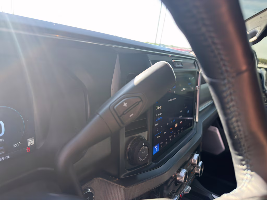 2025 Star White Metallic Tri-Coat Ford Super Duty F-250 SRW Platinum 4X4 Truck