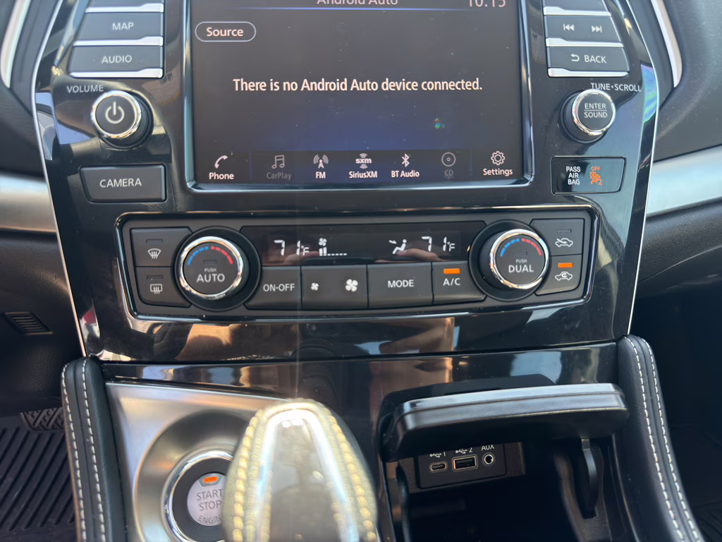 2023 Pearl White Tricoat Nissan Maxima SV FWD Sedan