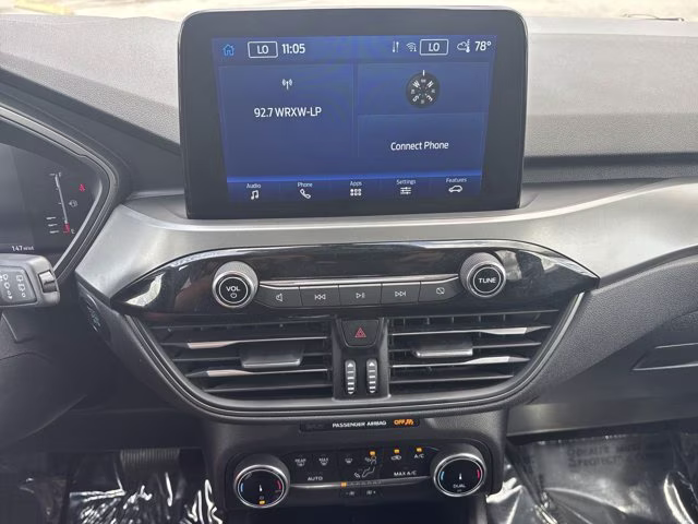 2024 Oxford White Ford Escape Active FWD SUV