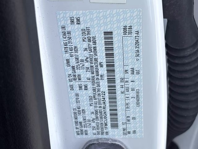 2024 Oxford White Ford Escape Active FWD SUV