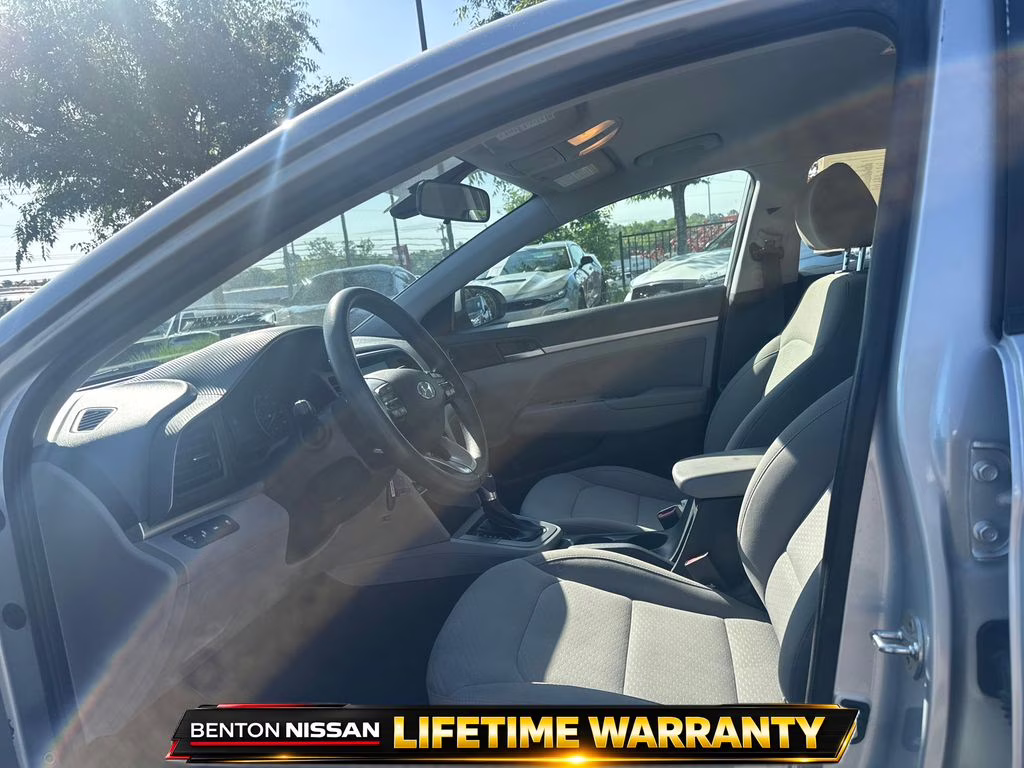 2019 Symphony Silver Hyundai Elantra SEL FWD Sedan