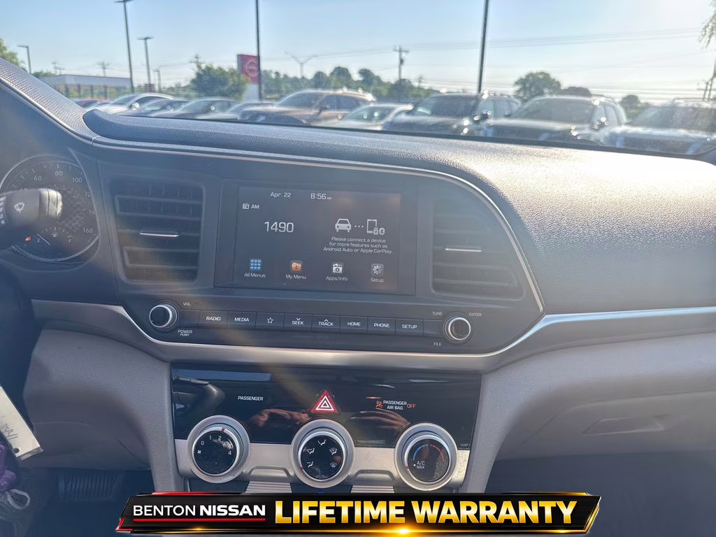 2019 Symphony Silver Hyundai Elantra SEL FWD Sedan