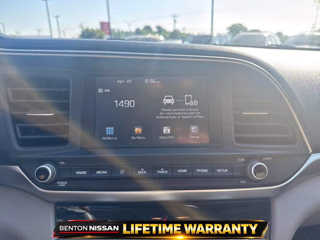 2019 Symphony Silver Hyundai Elantra SEL FWD Sedan