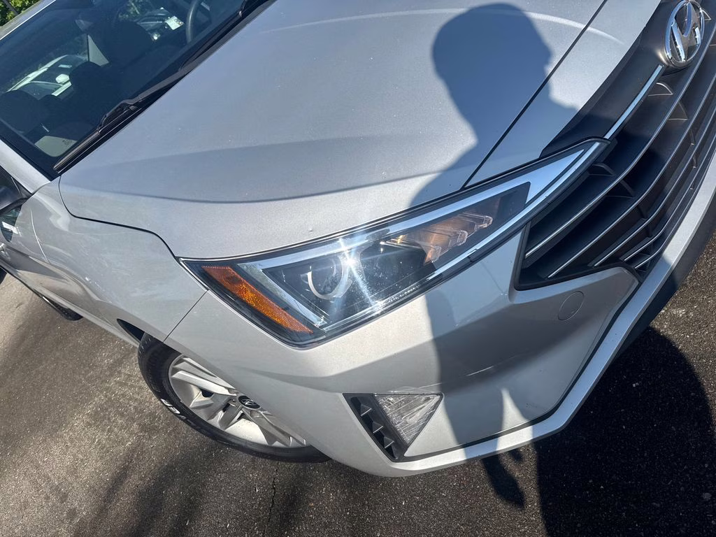 2019 Symphony Silver Hyundai Elantra SEL FWD Sedan