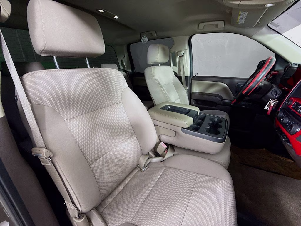 2015 Brownstone Metallic Chevrolet Silverado 1500 LT RWD Truck