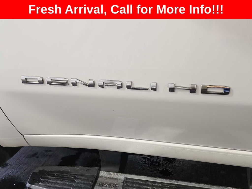 2023 White Frost Tricoat GMC Sierra 2500HD Denali 4X4 Truck